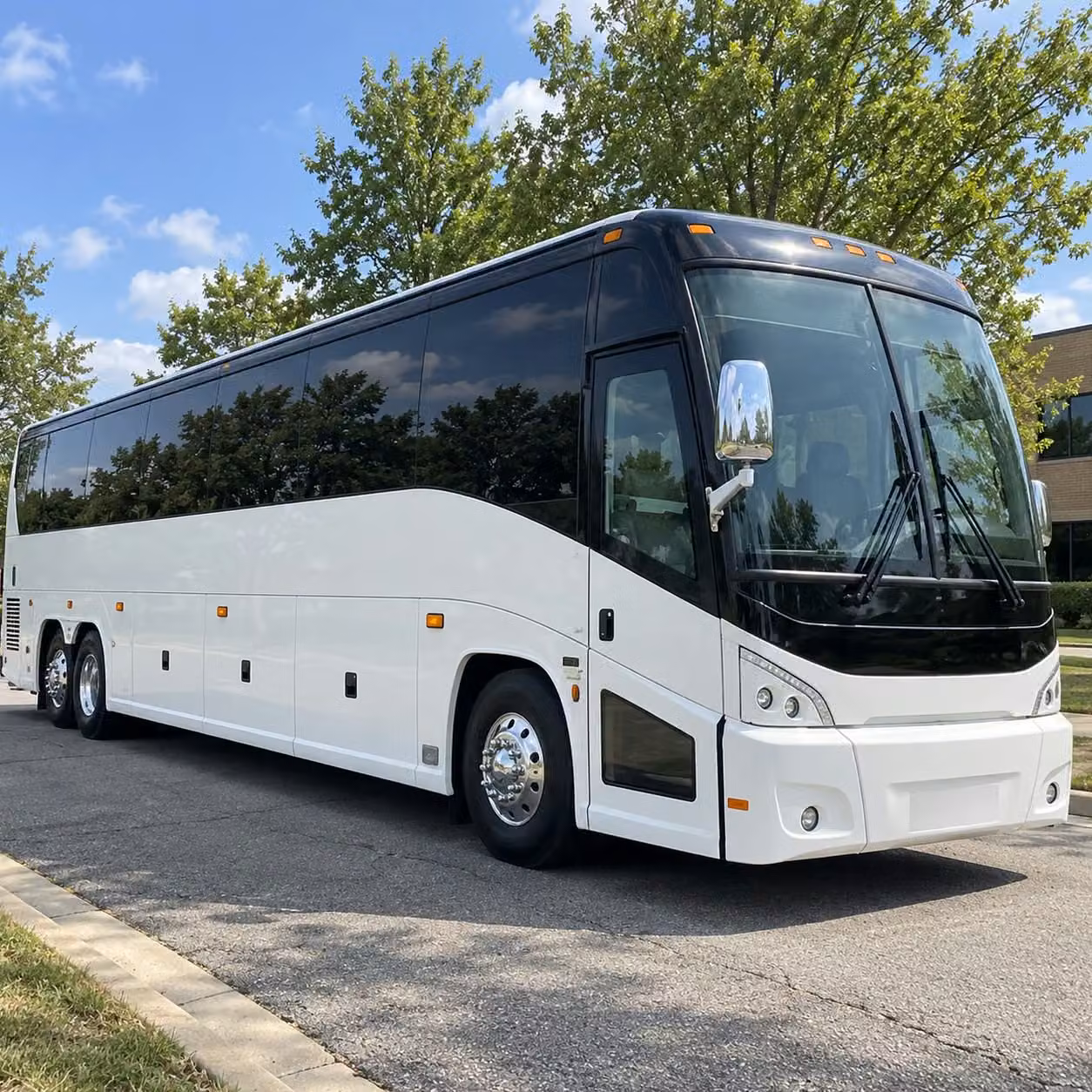 corporate event shuttles keep federal way teams moving productively